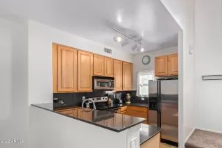 Photo #4: 6434181 Listing