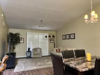 Photo #5: 6434261 Listing