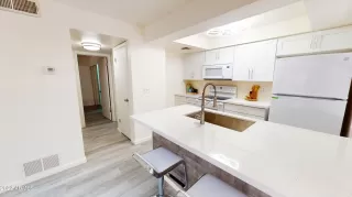 Photo #6: 6434613 Listing