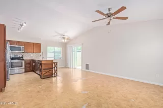 Photo #3: 6434791 Listing 