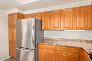 Photo #6: 6434802 Listing