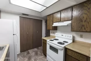 Photo #3: 6434803 Listing