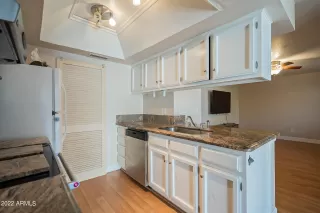 Photo #3: 6434933 Listing