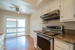 Photo #4: 6434933 Listing