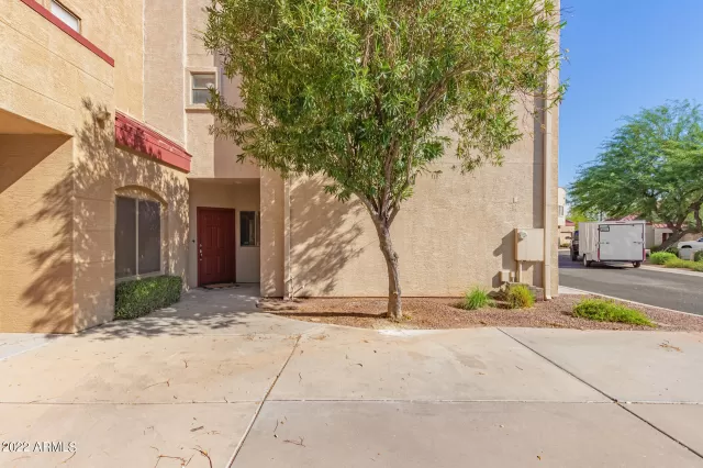 MLS: 6435219 Condo For Sale