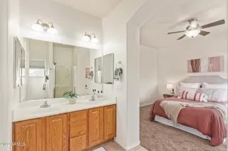 Photo #4: 6435219 Listing