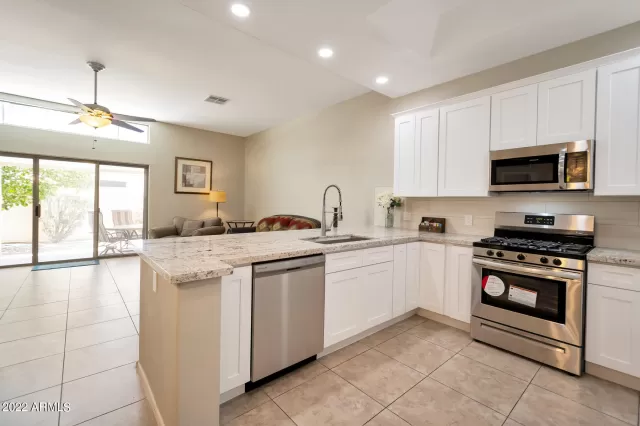 MLS: 6435248 Condo For Sale