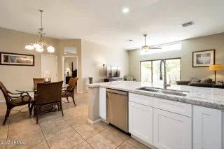 Photo #3: 6435248 Listing 