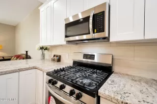 Photo #4: 6435248 Listing 