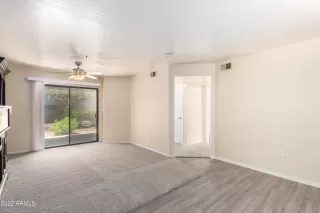 Photo #5: 6436119 Listing