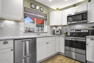 Photo #2: 6436434 Listing