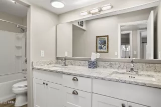 Photo #5: 6436434 Listing