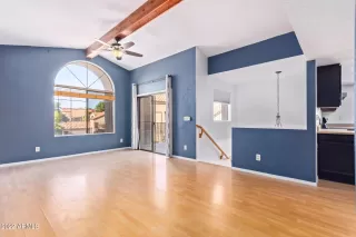 Photo #4: 6436505 Listing