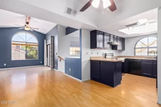 Photo #5: 6436505 Listing