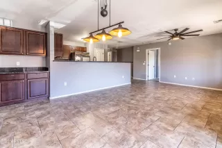 Photo #6: 6436861 Listing 