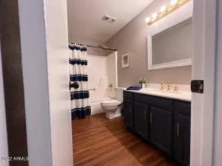 Photo #5: 6436923 Listing 