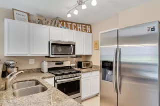 Photo #2: 6436947 Listing 