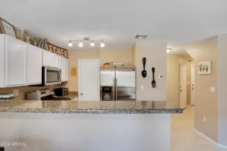 Photo #3: 6436947 Listing 