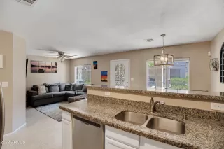 Photo #4: 6436947 Listing 