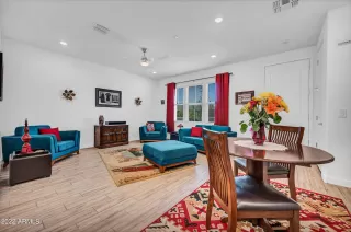 Photo #3: 6437315 Listing