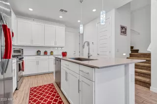 Photo #6: 6437315 Listing