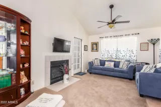 Photo #4: 6437409 Listing 