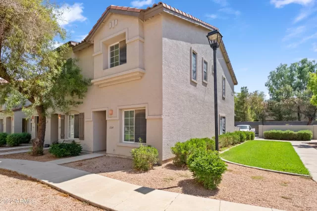 MLS: 6437510 Condo For Sale