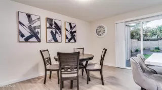 Photo #5: 6437660 Listing