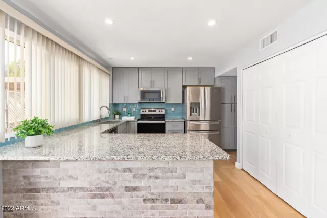 MLS: 6437706 Condo For Sale