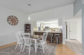 Photo #3: 6437709 Listing