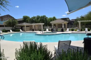 Photo #3: 6437948 Listing