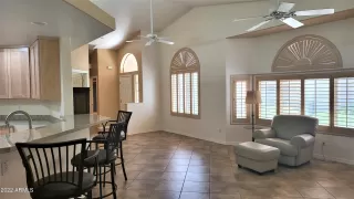 Photo #6: 6437963 Listing