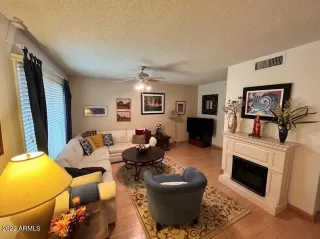 Photo #4: 6438188 Listing