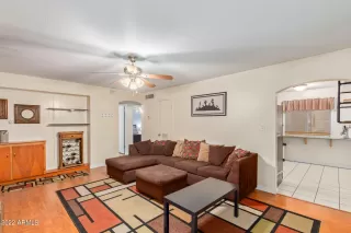 Photo #5: 6438721 Listing