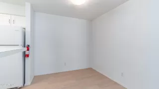 Photo #5: 6438746 Listing