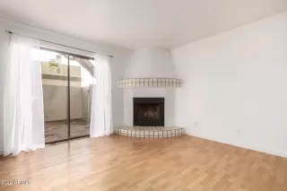 Photo #6: 6438750 Listing 