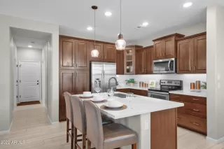 Photo #4: 6438857 Listing 