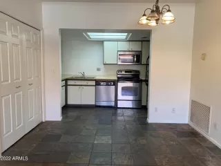 Photo #6: 6438929 Listing