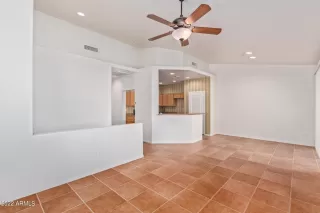 Photo #5: 6438957 Listing 