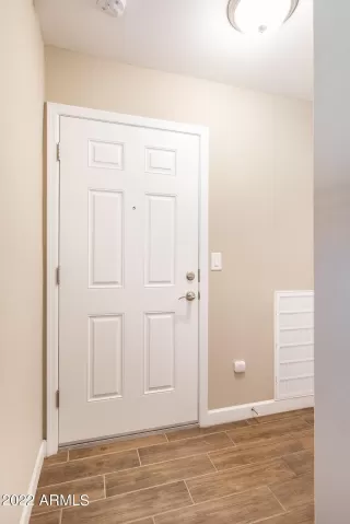 Photo #5: 6439108 Listing 