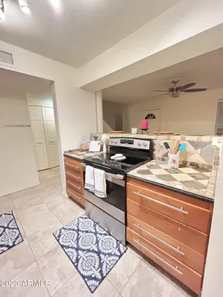 Photo #2: 6439286 Listing 