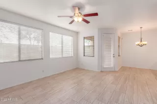 Photo #5: 6439958 Listing