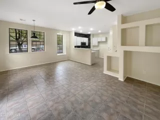 Photo #2: 6440486 Listing 