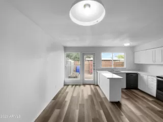 Photo #4: 6440720 Listing 