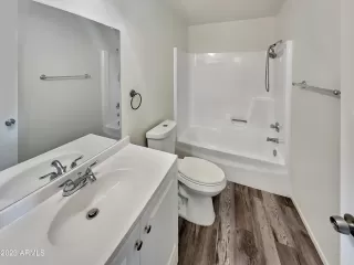 Photo #5: 6440720 Listing 