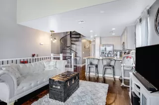 Photo #6: 6440755 Listing