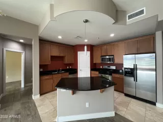 Photo #4: 6440944 Listing 