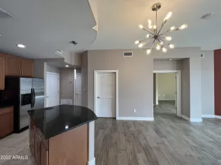 Photo #6: 6440944 Listing 