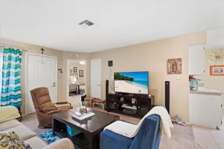 Photo #5: 6440950 Listing 