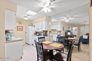 Photo #6: 6440950 Listing 